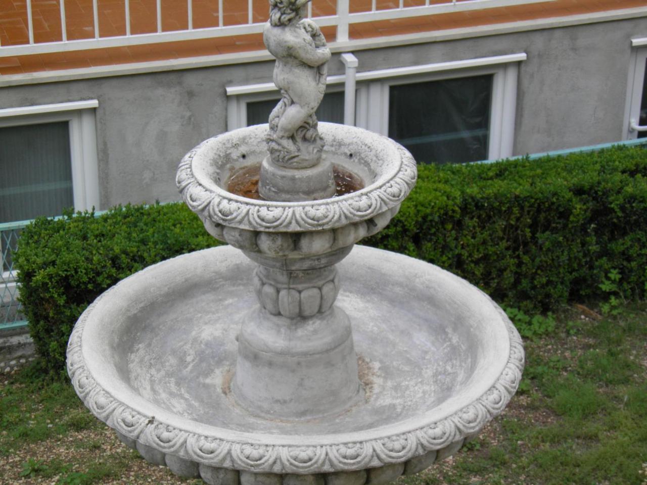 Apartments Angela - With Beautiful Courtyard Brela Εξωτερικό φωτογραφία