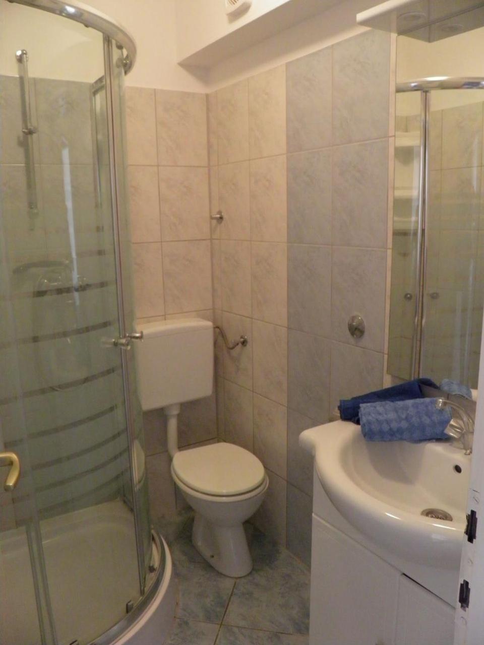 Apartments Angela - With Beautiful Courtyard Brela Εξωτερικό φωτογραφία