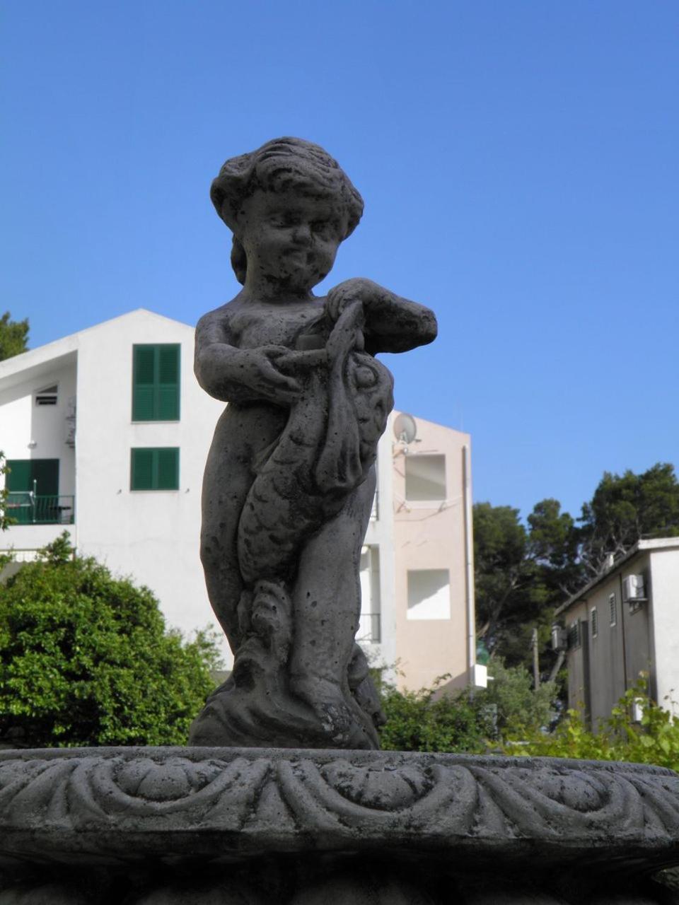 Apartments Angela - With Beautiful Courtyard Brela Εξωτερικό φωτογραφία